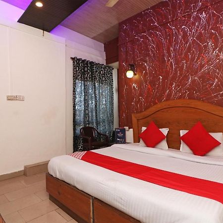 Oyo 75571 Sai Pooja Lodging Mumbai Exterior photo