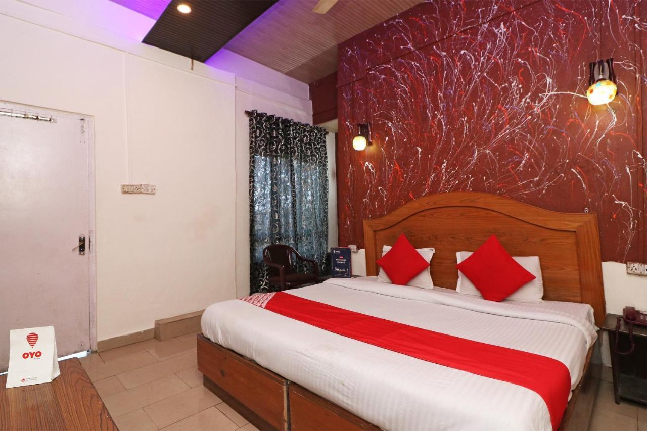 Oyo 75571 Sai Pooja Lodging Mumbai Exterior photo